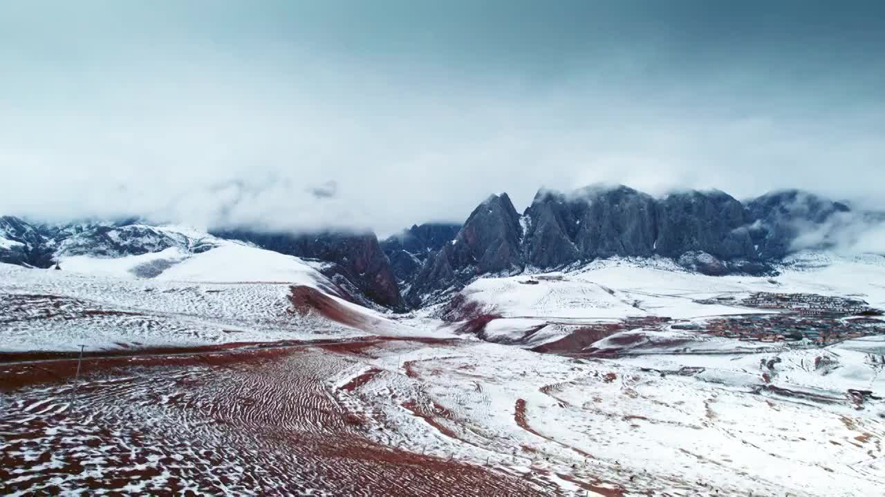 航拍雪中的甘南甘加秘境白石崖视频素材