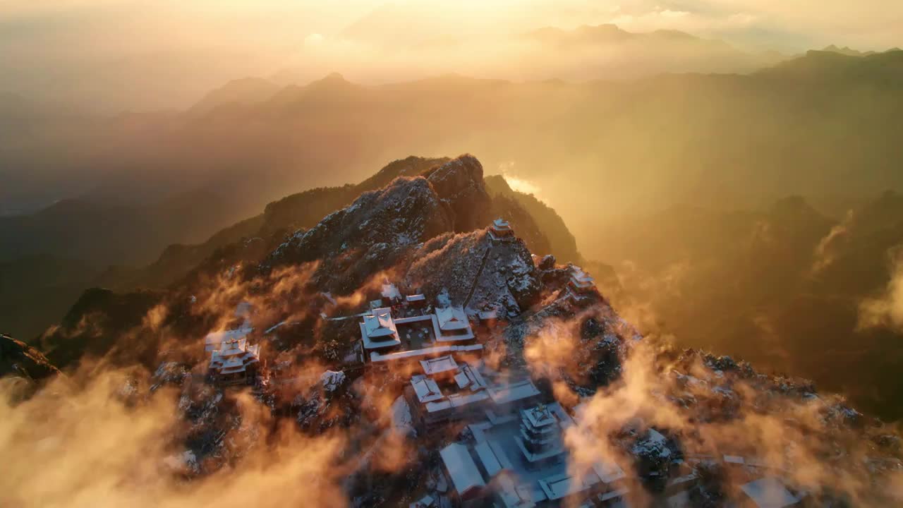 老君山雪景云海朝霞群山金顶航拍视频素材