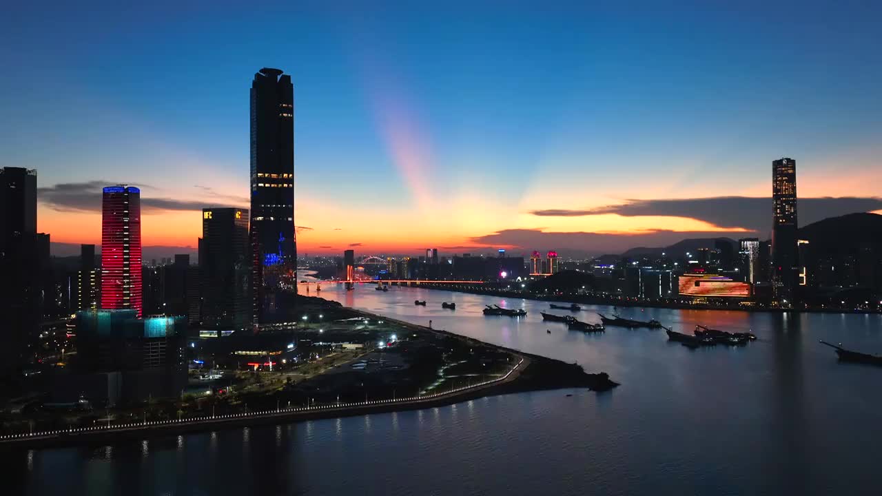 航拍珠海横琴蓝调城市夜景晚霞延时视频素材