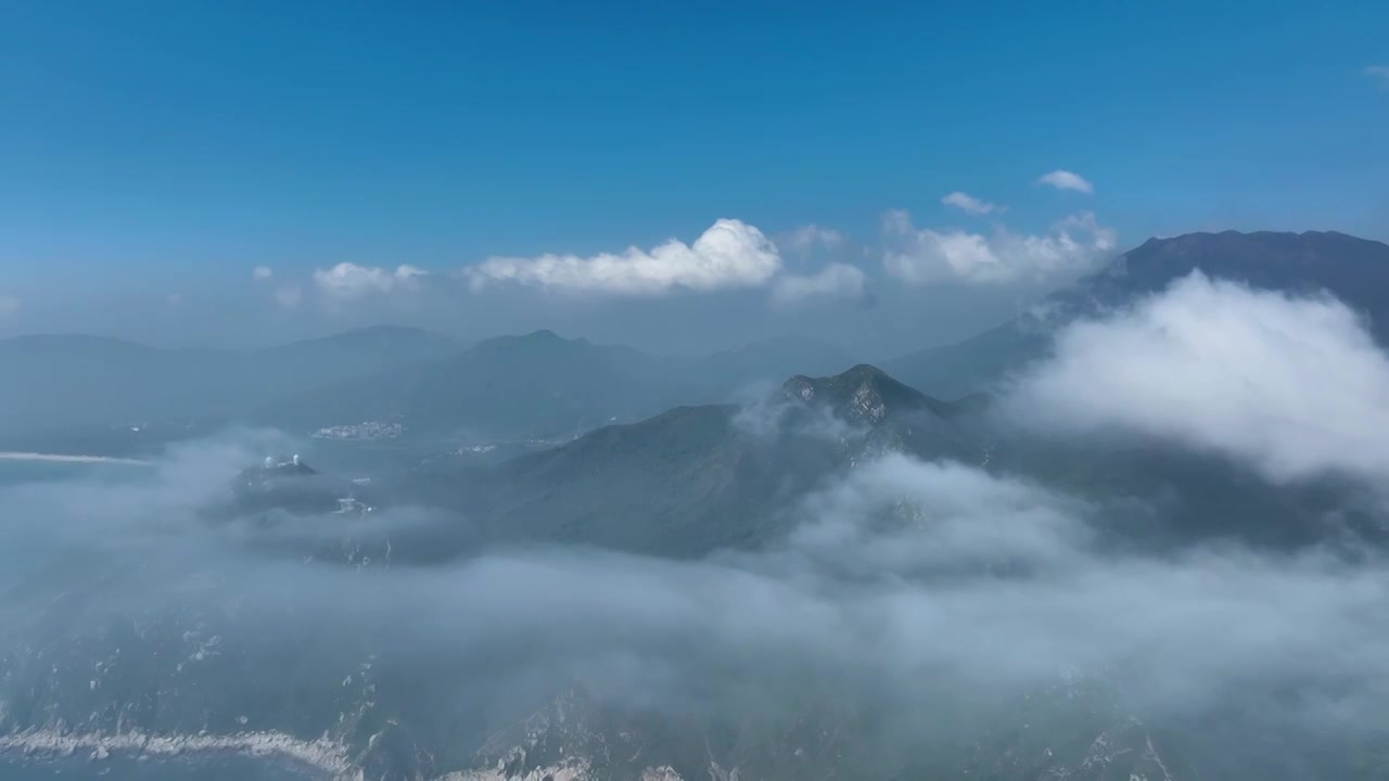 航拍深圳东西涌天文台海岸线云海景观4K视频素材