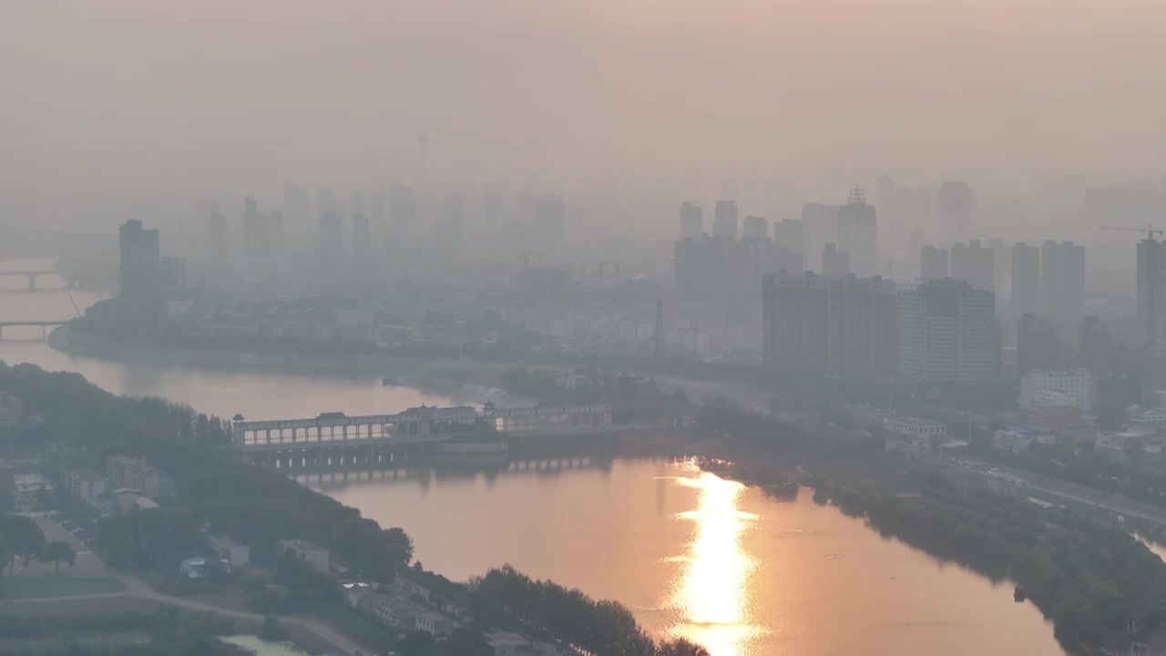 高视角周口沙颍河大闸船闸日出大场景视频素材