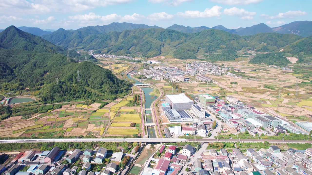 浙江省宁波宁海西店香石村秋天自然建筑风景航拍视频素材