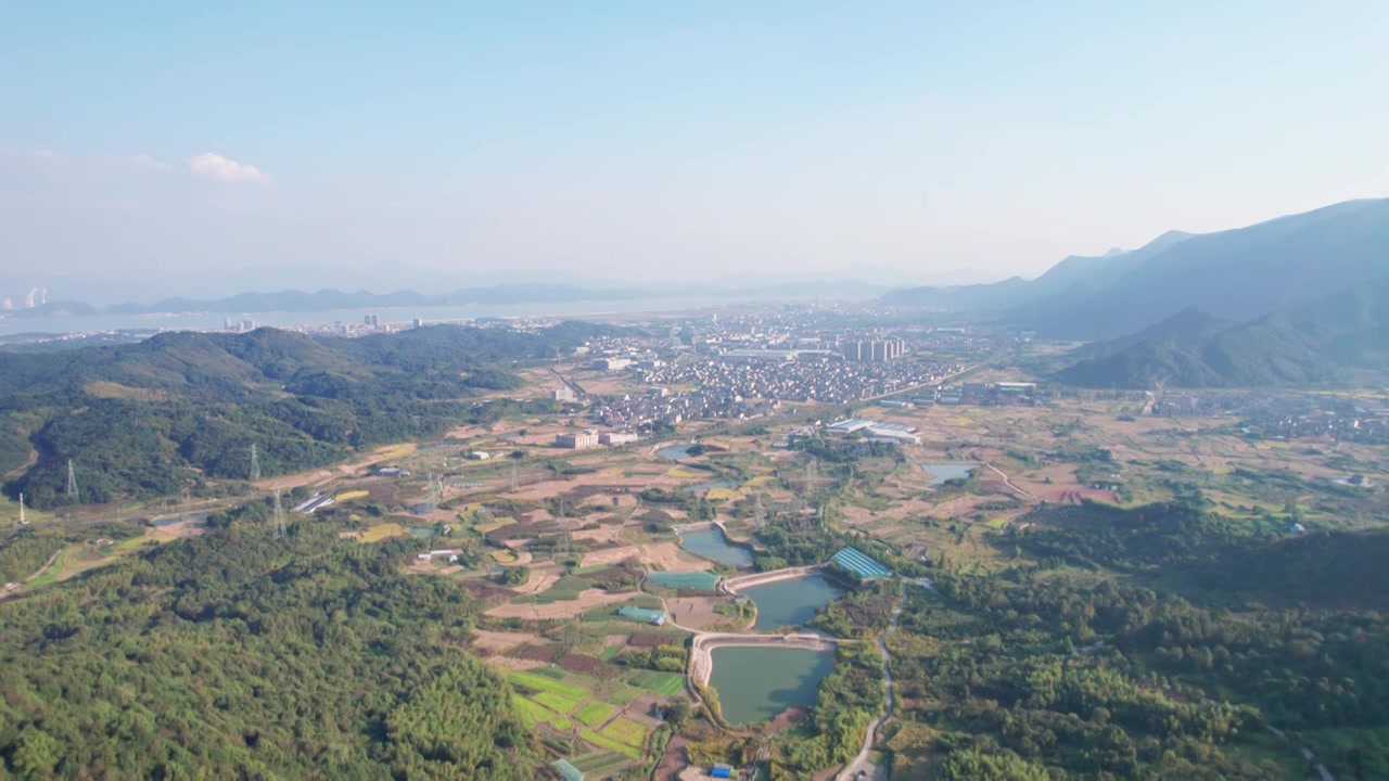 浙江省宁波宁海西店香石村秋天自然建筑风景航拍视频素材