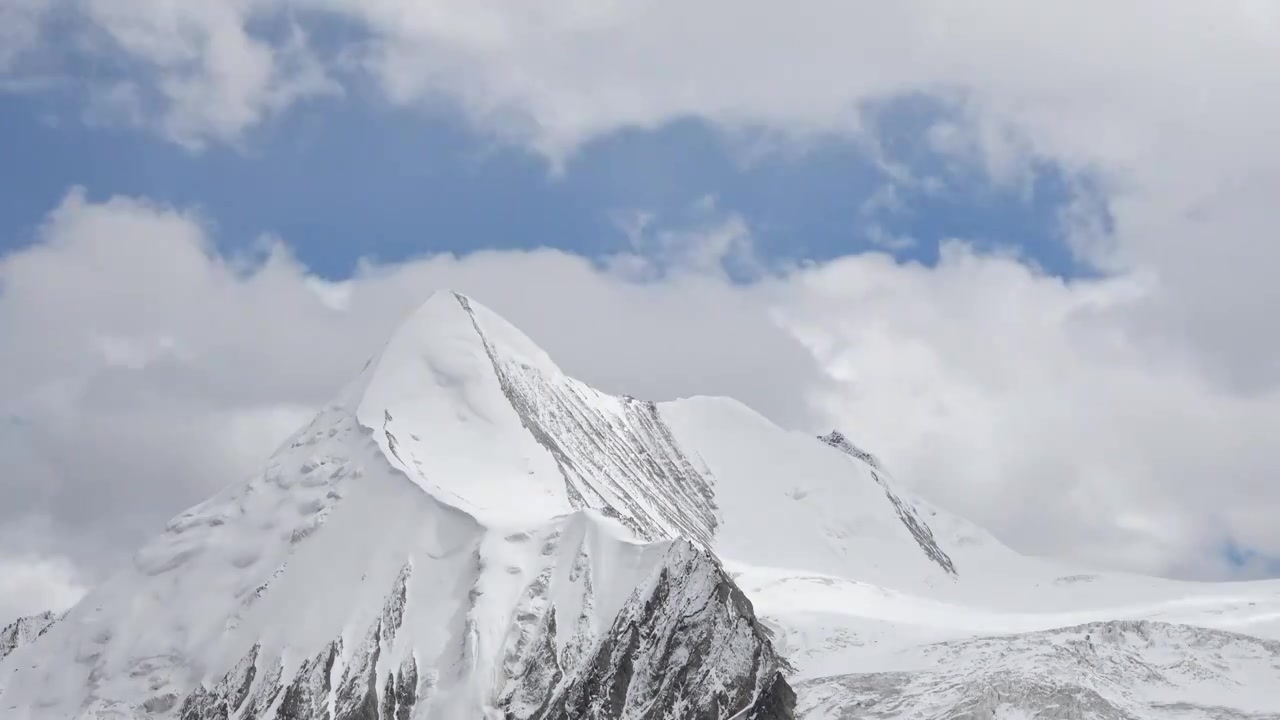 西藏比如县萨普神山延时风光视频素材