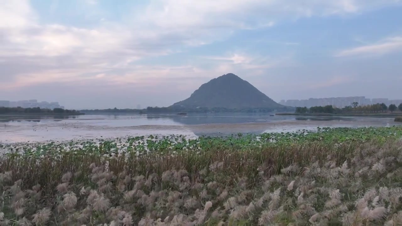 深秋的济南华山湖风景如画视频素材