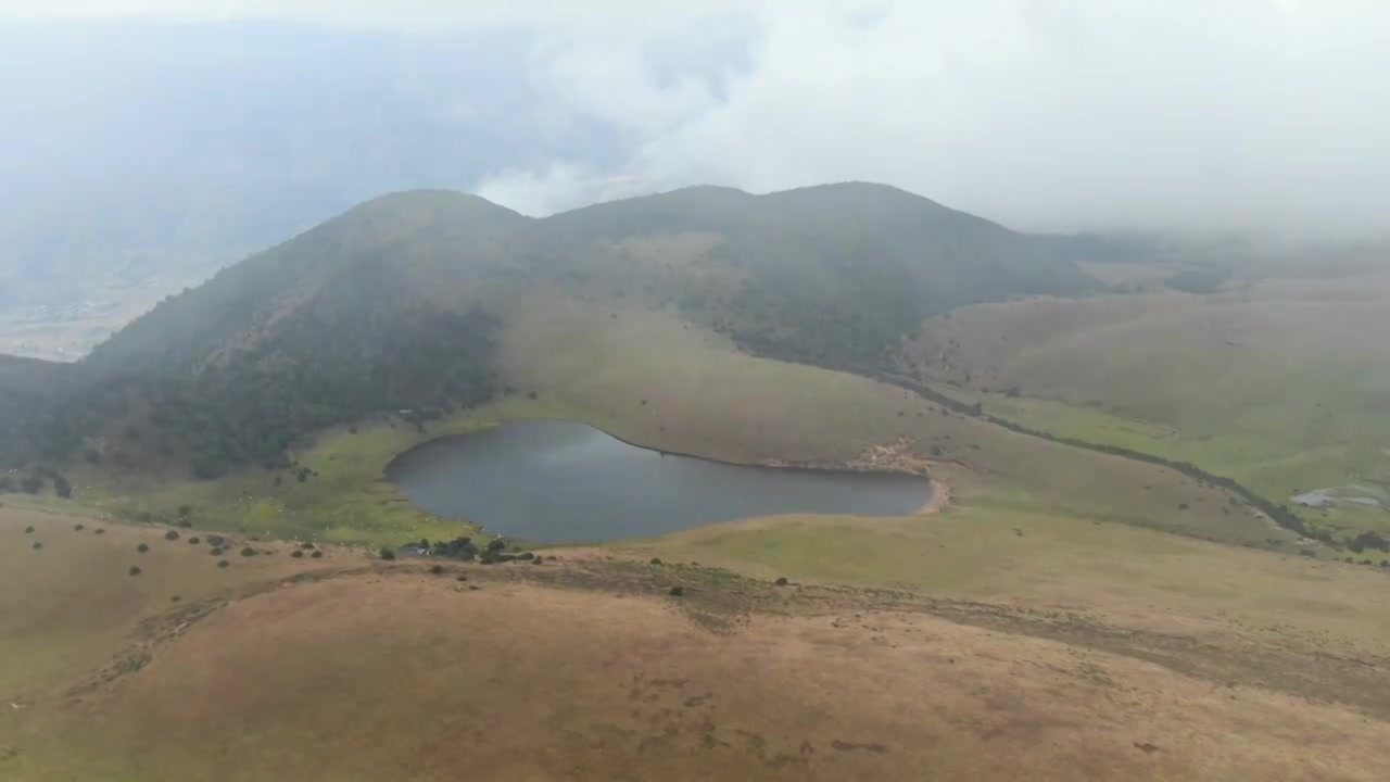 大理鸟吊山湖泊视频素材