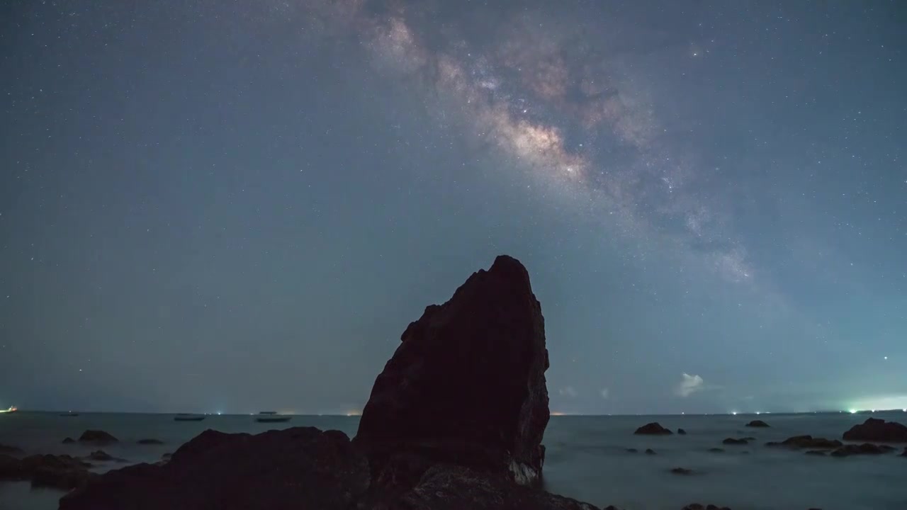 万宁山钦湾礁石银河视频素材