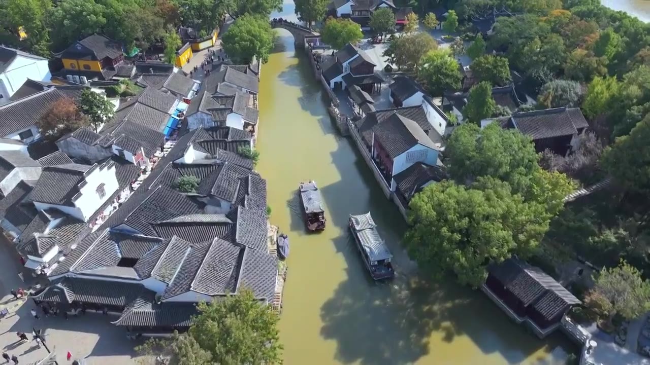 蓝天下的苏州姑苏城外寒山寺风景航拍视频素材