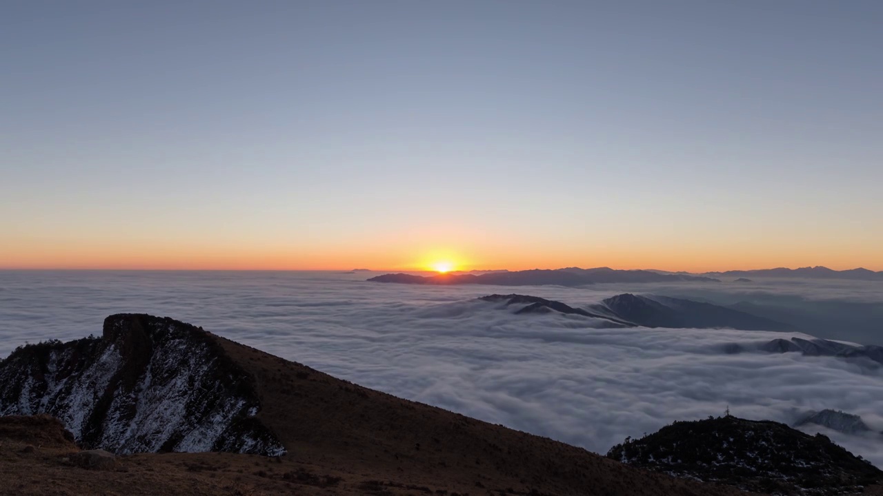 牛背山高山云海日出视频素材