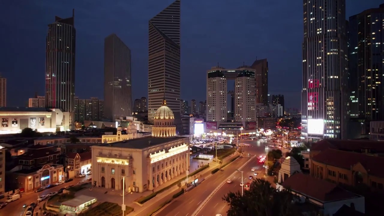 天津市区音乐厅小白楼商圈城市建筑街道夜景航拍视频素材