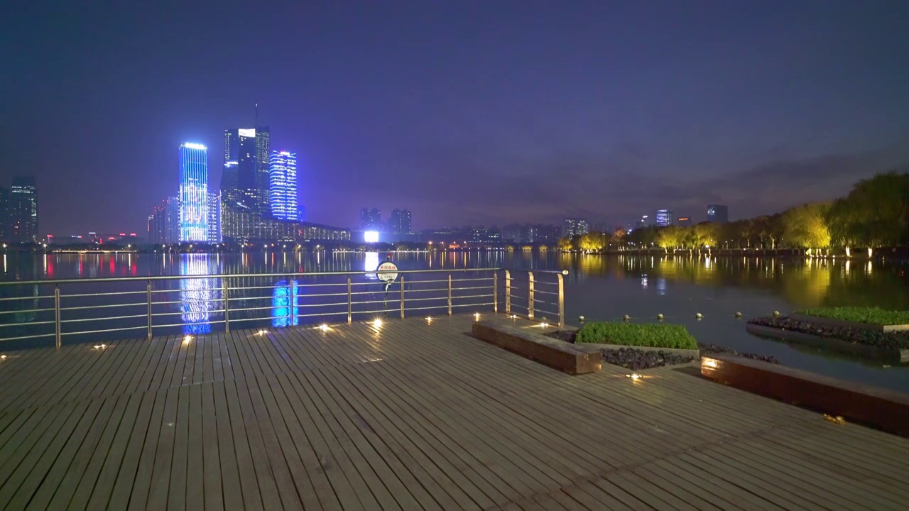 4K 安徽省 合肥市 夜景 地面视角 天鹅湖 空镜视频视频素材