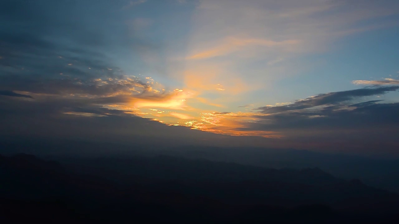 秋天日出与朝霞视频素材