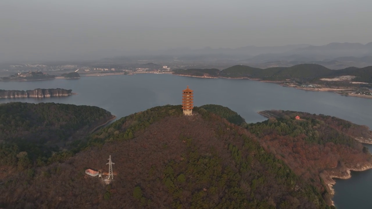 航拍北京平谷湖光塔视频下载