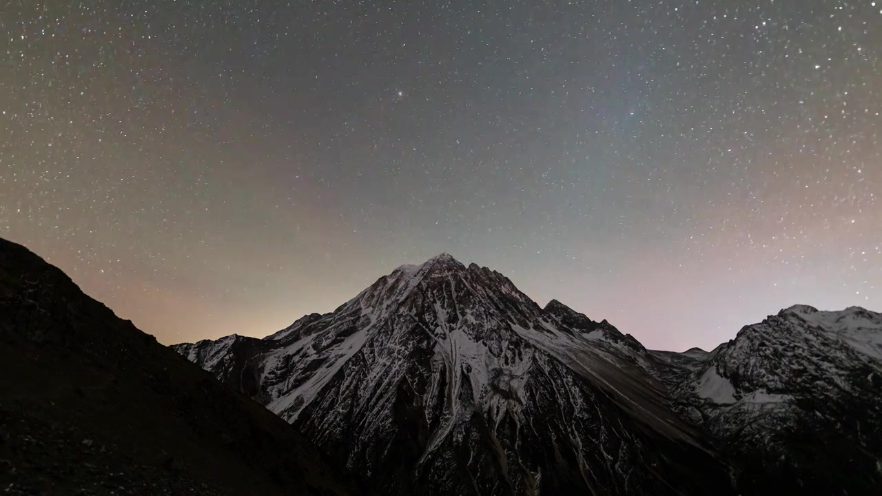 雅拉雪山星空延时视频视频素材