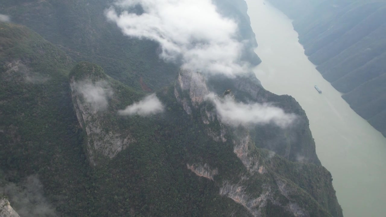 4K重庆巫山神女峰4A景区航拍视频视频素材