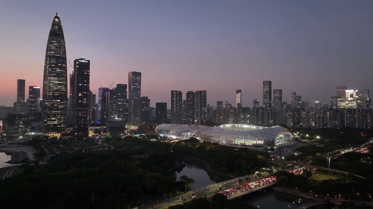 广东省深圳市南山区深圳湾一号华润大厦人才公园航拍视频素材