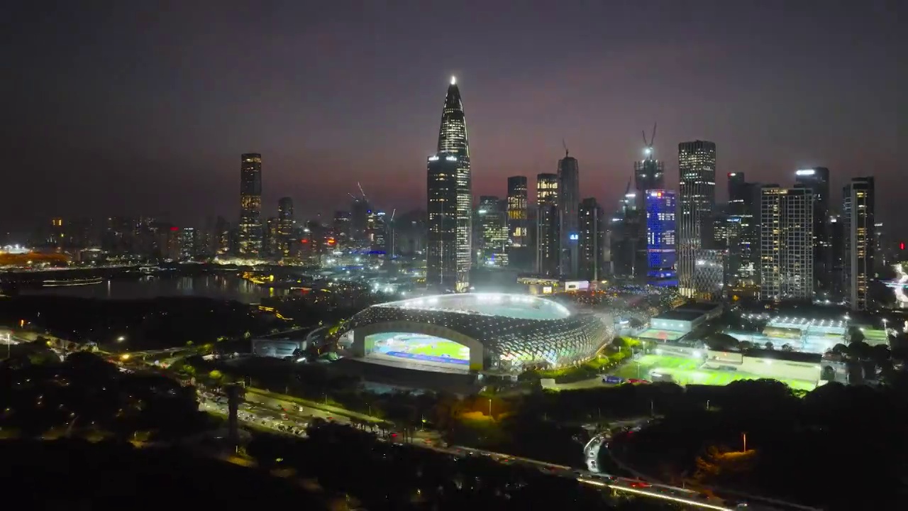 广东省深圳市南山区深圳湾一号华润大厦人才公园夜景航拍延时摄影视频素材