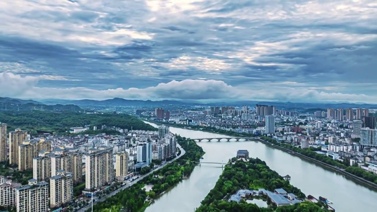 宜昌市小溪塔雨后清晨航拍延时摄影视频素材