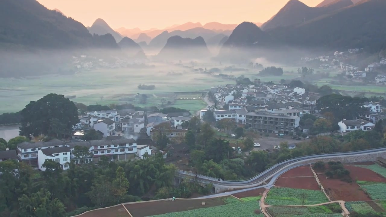 万峰林景区平流雾视频素材