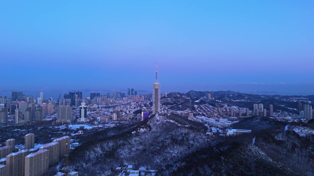 4K 航拍 大连观光塔 雪景视频素材