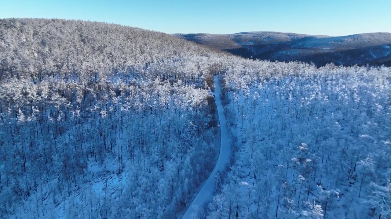 大兴安岭林海雪原和雪路视频素材