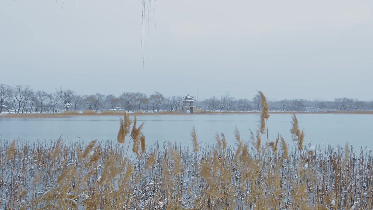 升格拍摄北京颐和园冬季雪景视频素材