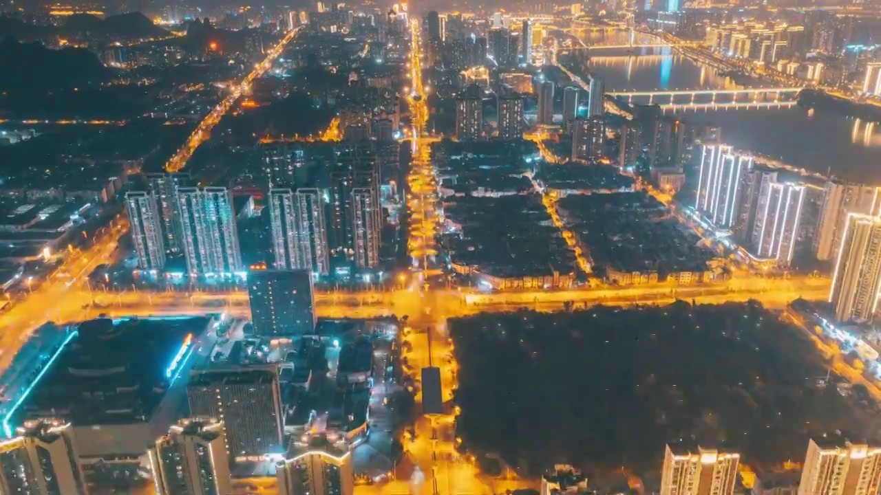 广西柳州城市道路夜景航拍延时视频素材