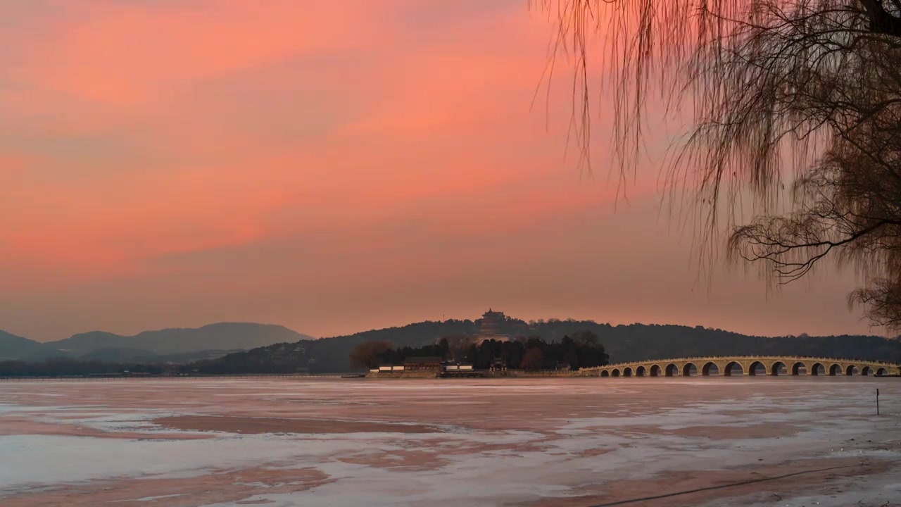 冬季北京颐和园傍晚夕阳晚霞延时视频素材