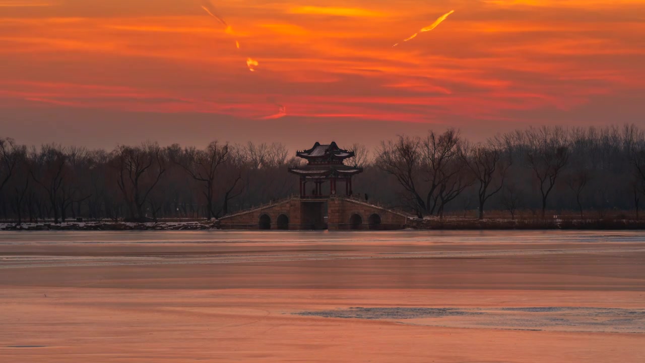 冬季北京颐和园傍晚夕阳晚霞延时视频素材