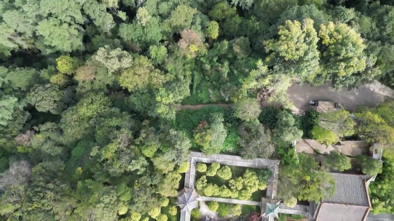 云南省昆明市昆明西山森林公园晴天航拍视角美丽风景视频素材