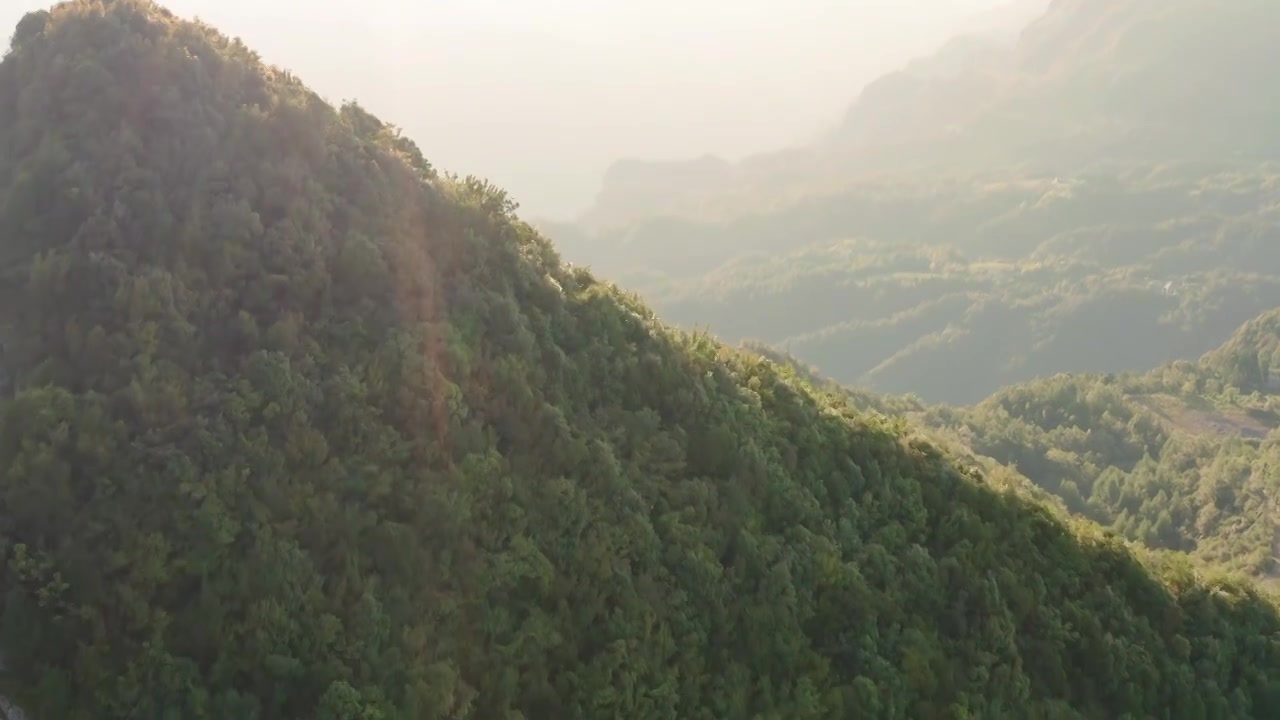 航拍高山夕阳视频素材