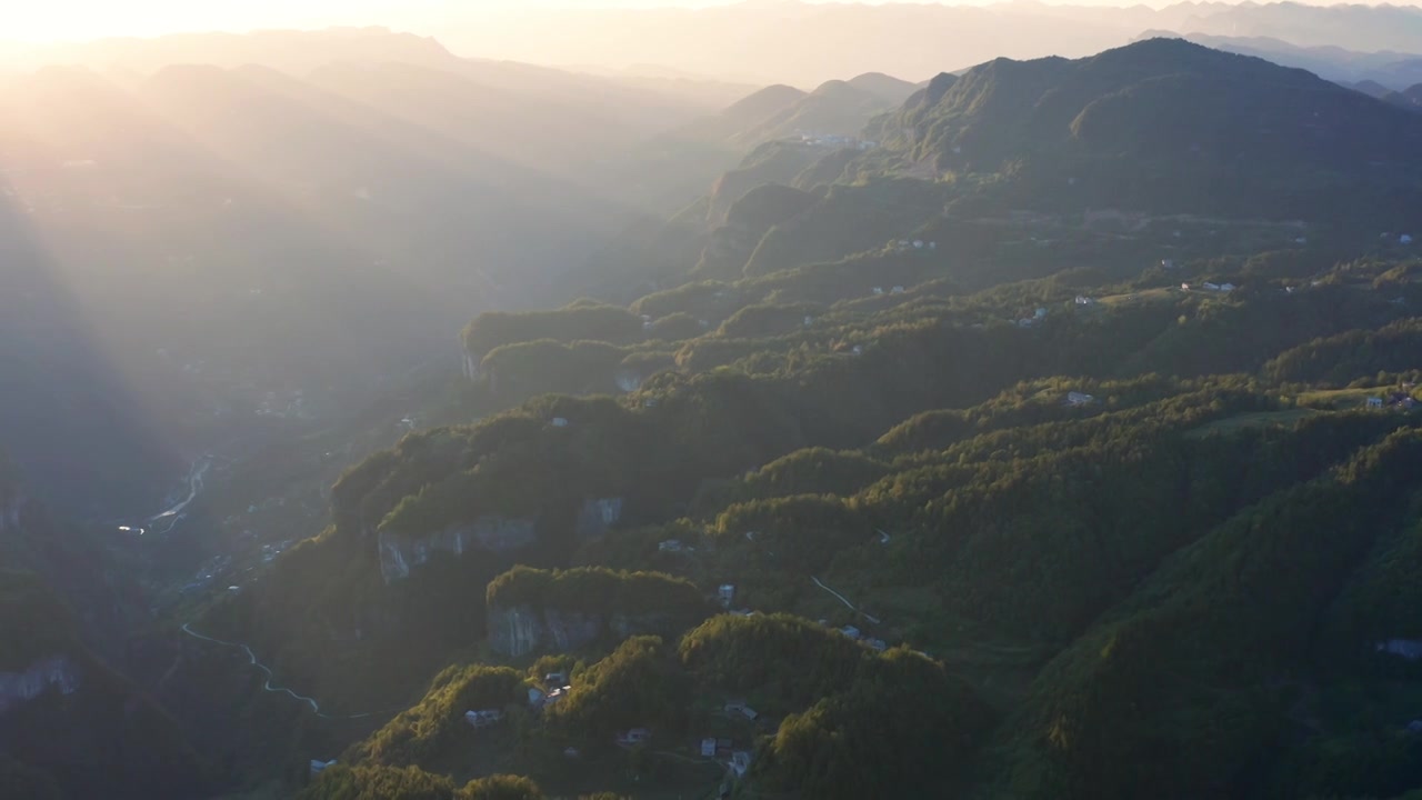 航拍高山夕阳视频素材