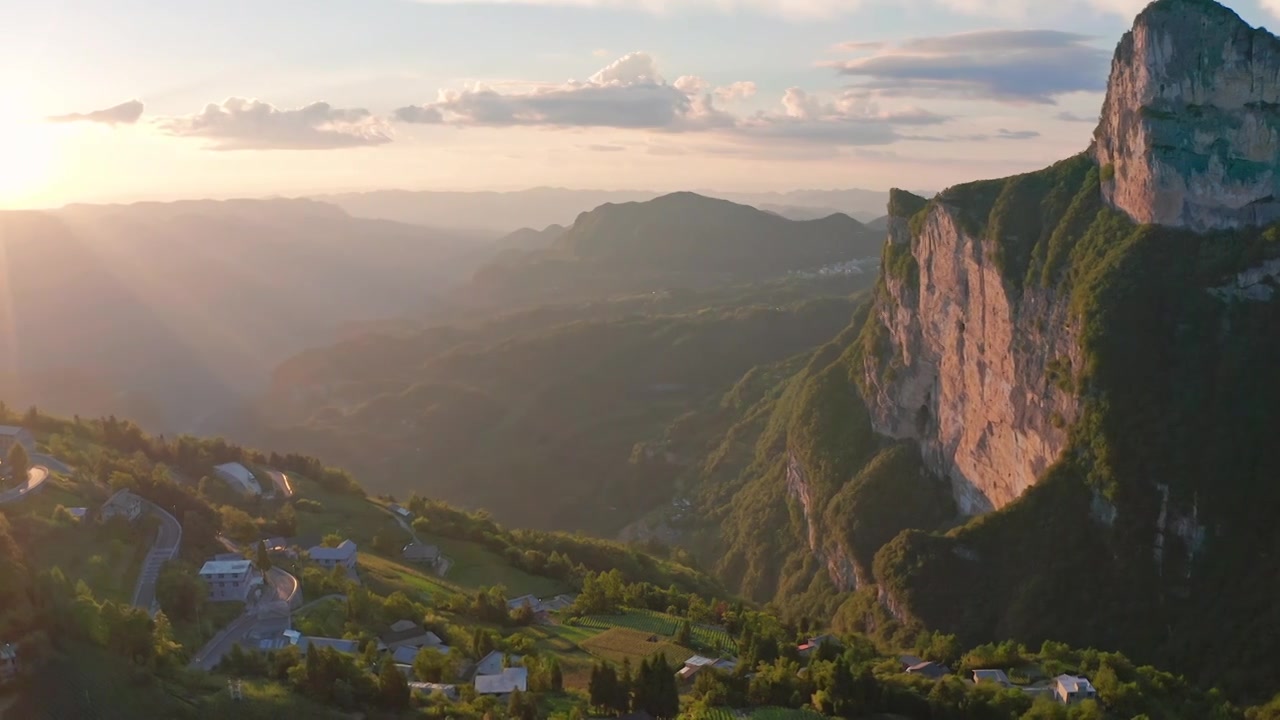 航拍高山夕阳视频素材