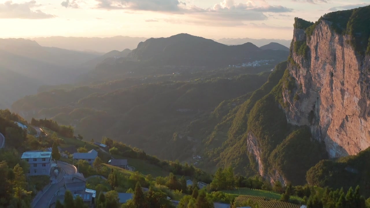 航拍高山夕阳视频素材