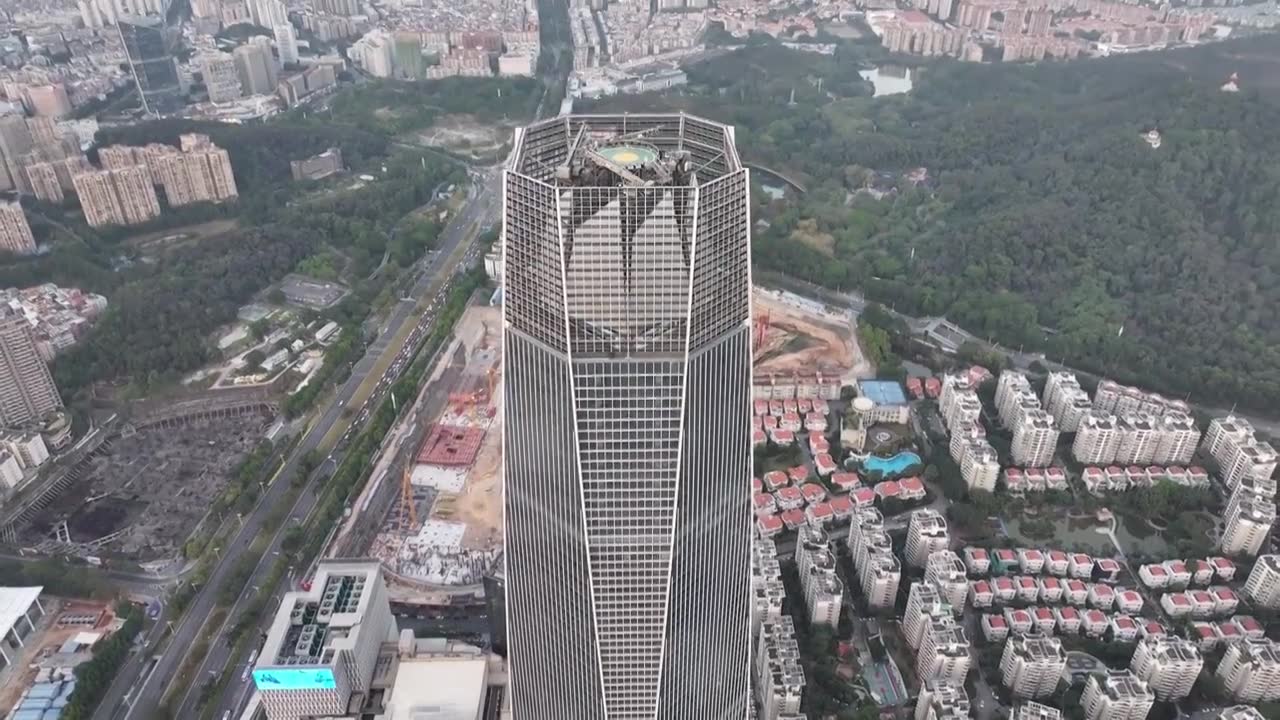 广东省东莞市地标民盈国贸中心环球经贸中心航拍视频素材