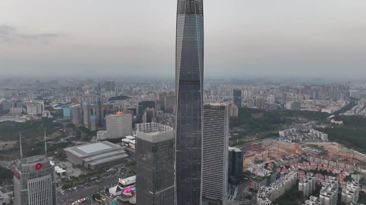 广东省东莞市地标民盈国贸中心环球经贸中心航拍视频素材