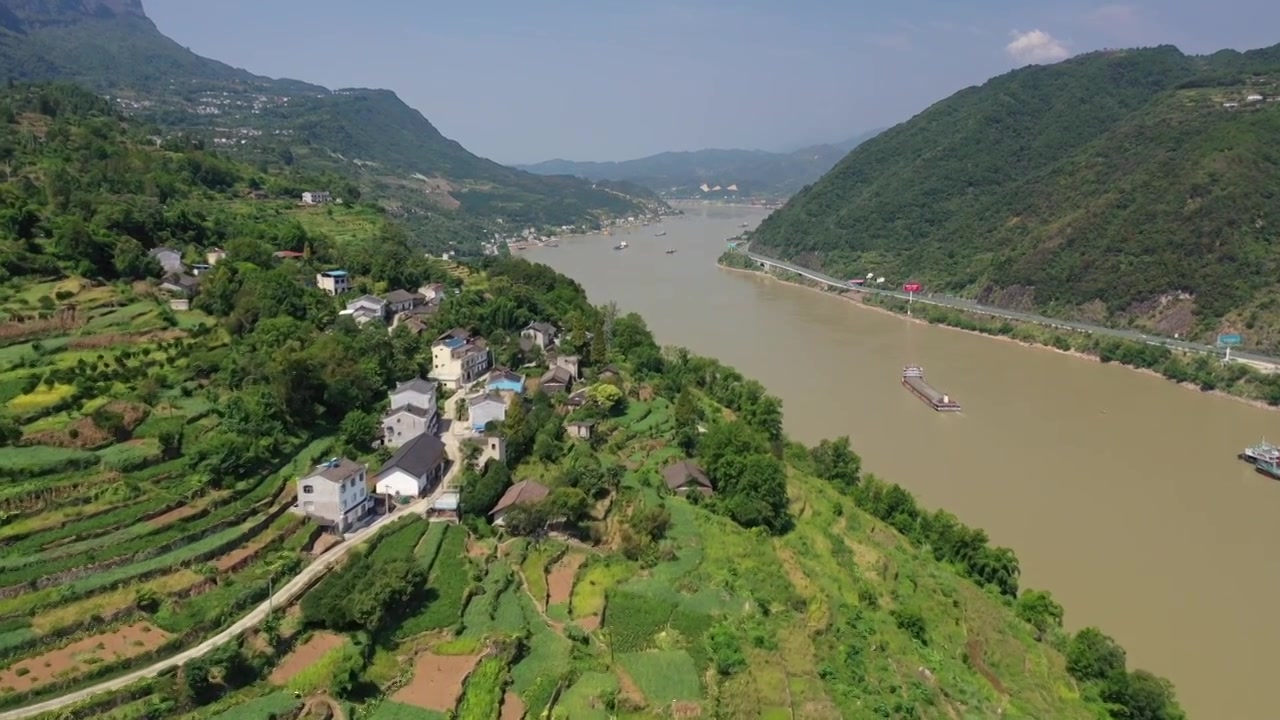 原创 湖北宜昌长江三峡西陵峡自然风光航拍视频素材