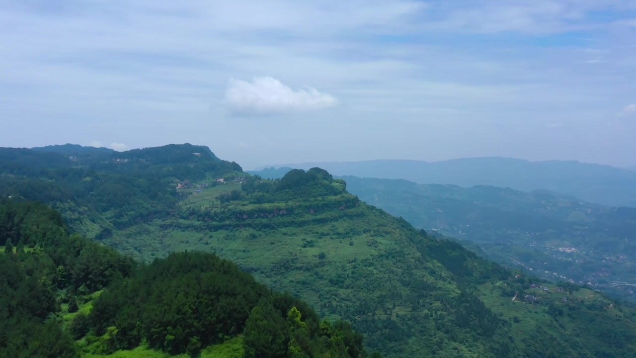 4k航拍大山山脊风光视频素材