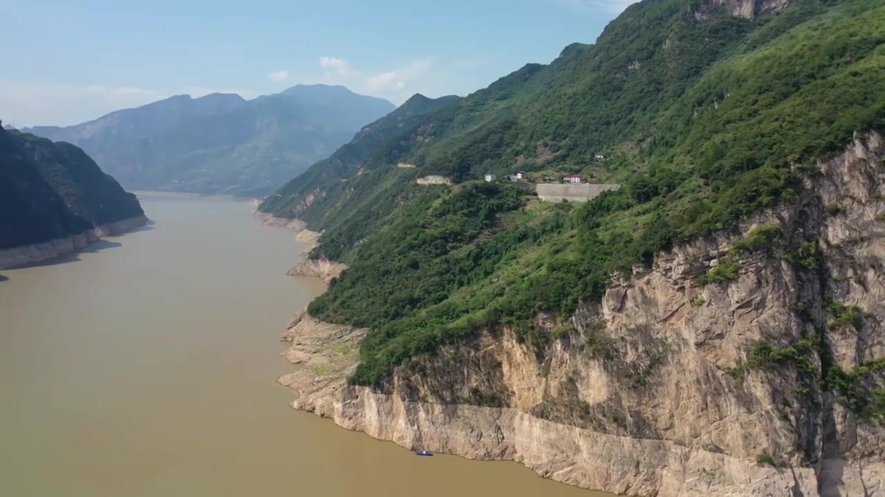 原创 湖北宜昌秭归县长江三峡自然风光航拍视频素材