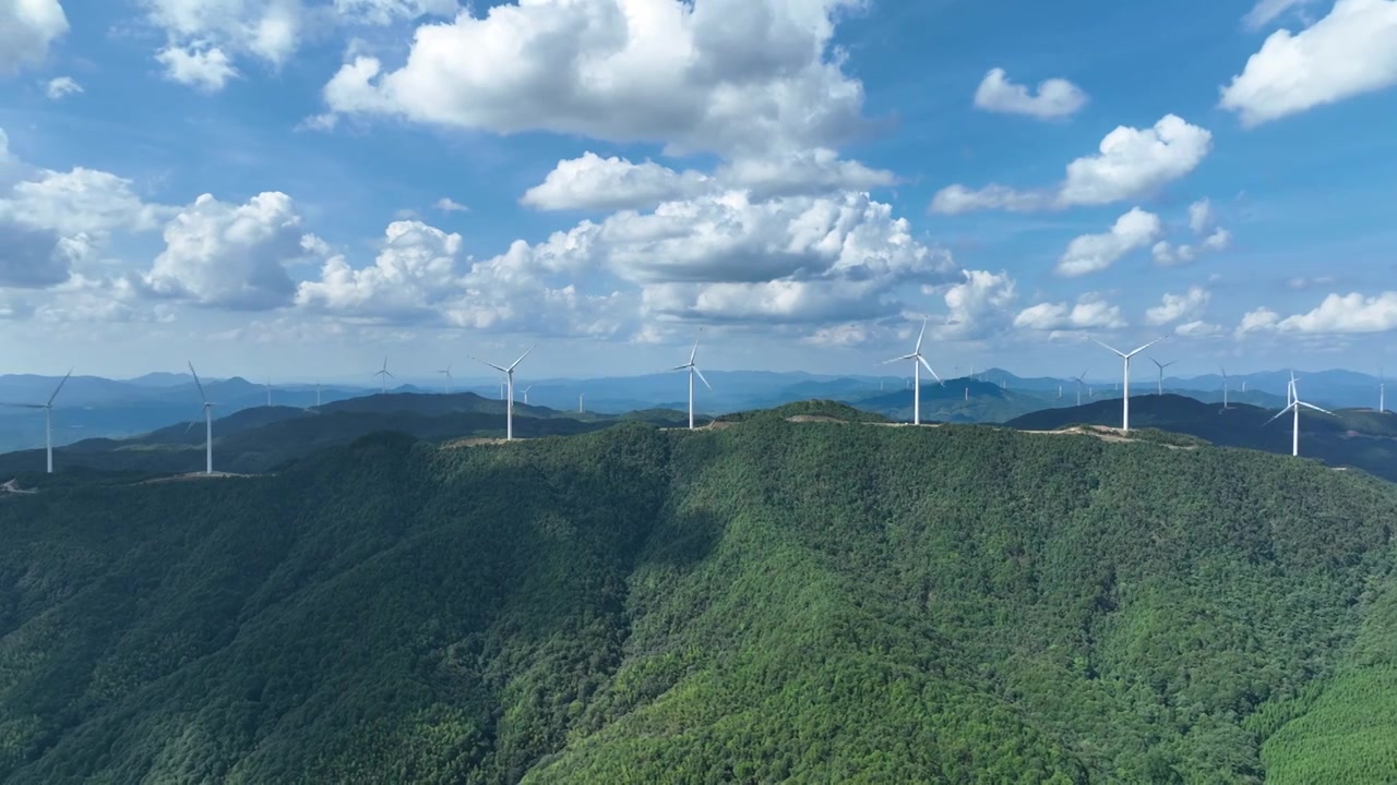 风力发电 风车群发电  群山风力发电视频下载