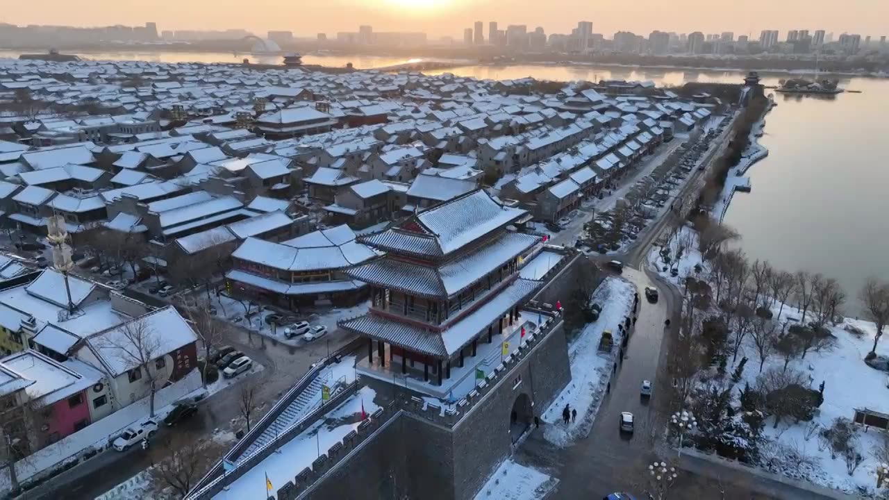 雪后的东昌湖聊城水上古城+山东省聊城市东昌府区东昌湖风景区视频下载