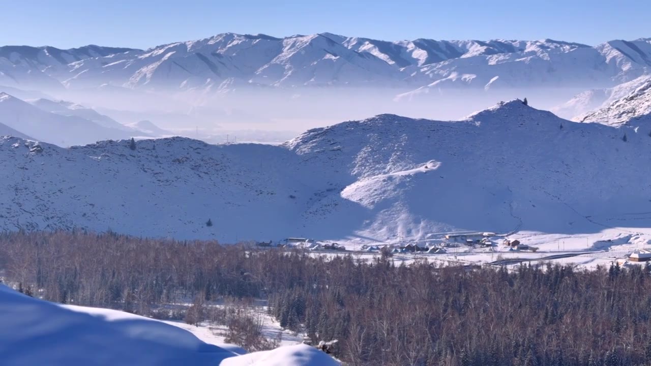 新疆阿勒泰雪景视频下载