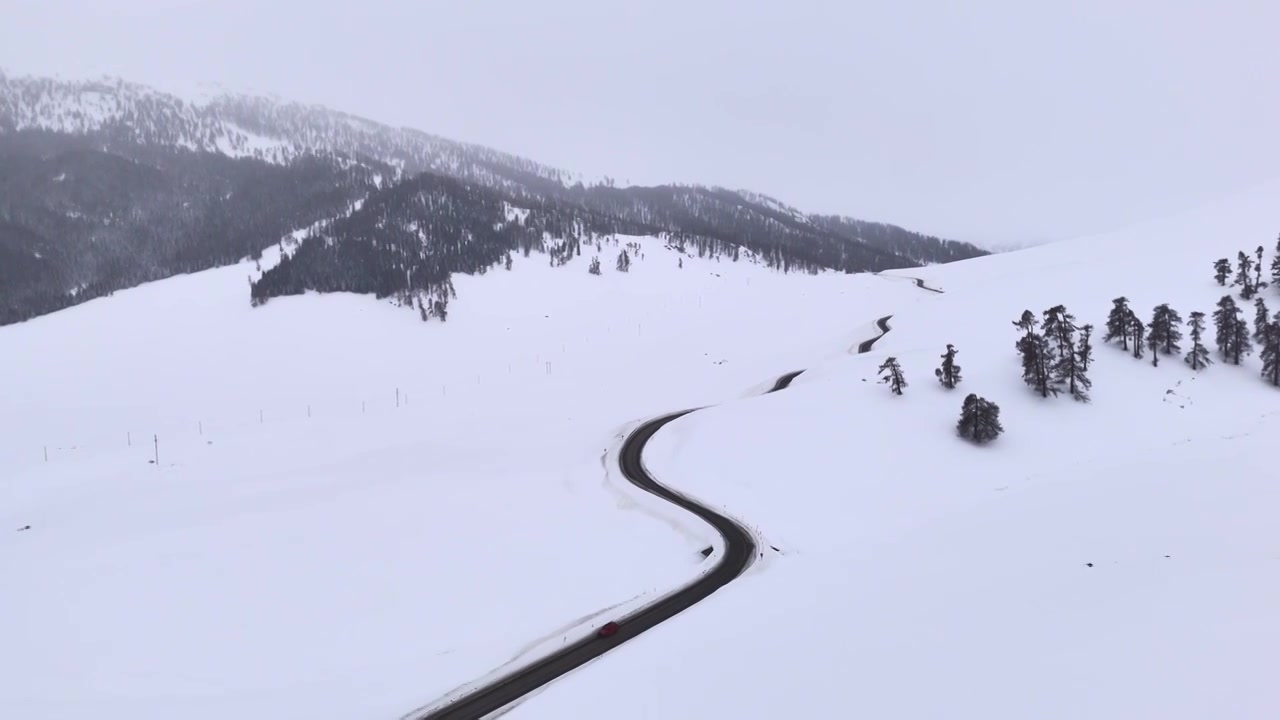 航拍荒野里的雪视频下载