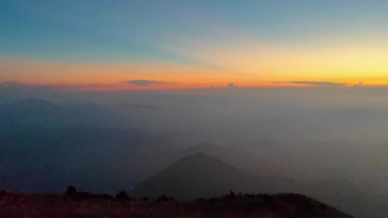 闽南第一高峰大芹山晚霞云海延时视频素材