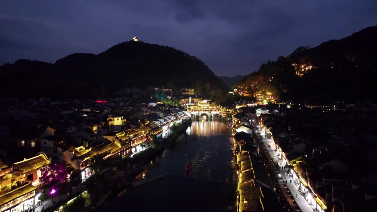 4K 航拍湘西凤凰城夜景视频素材