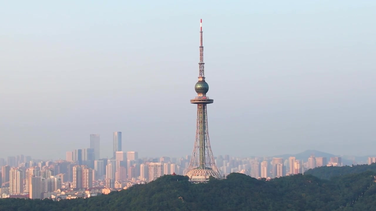 航拍青岛城市建筑电视塔视频素材