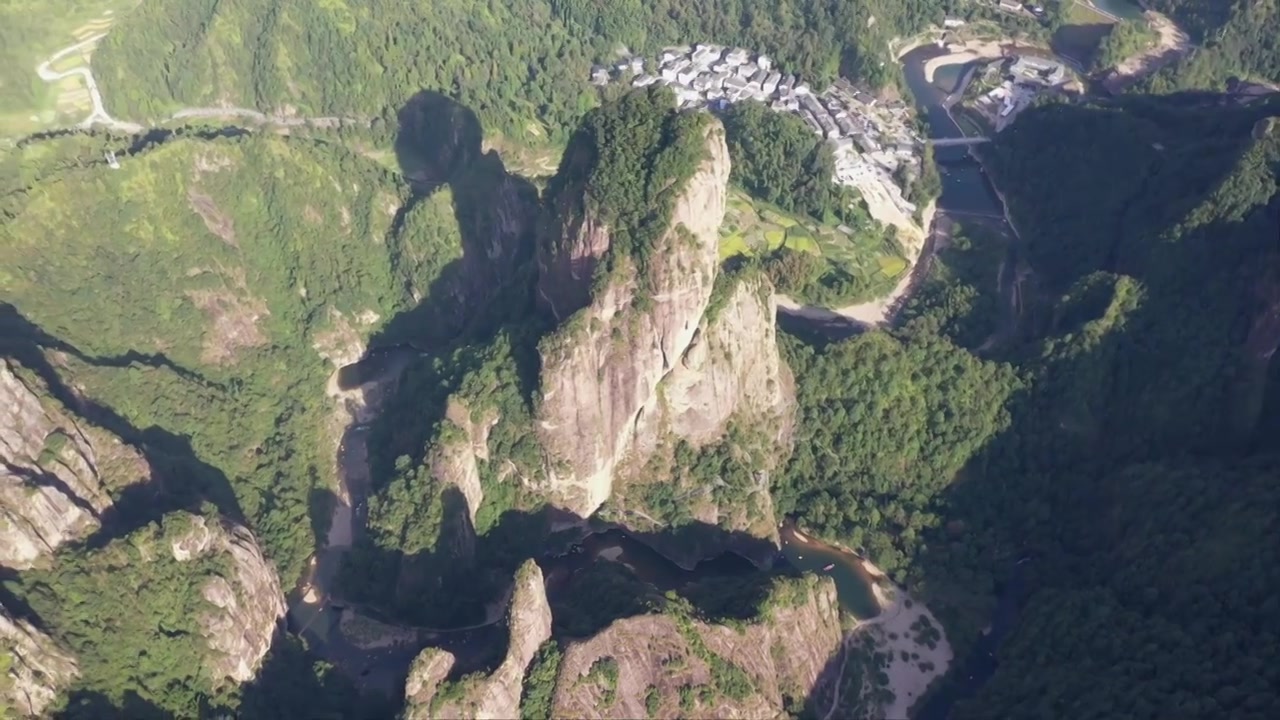 温州雁荡山楠溪江漂流山谷溪流视频素材