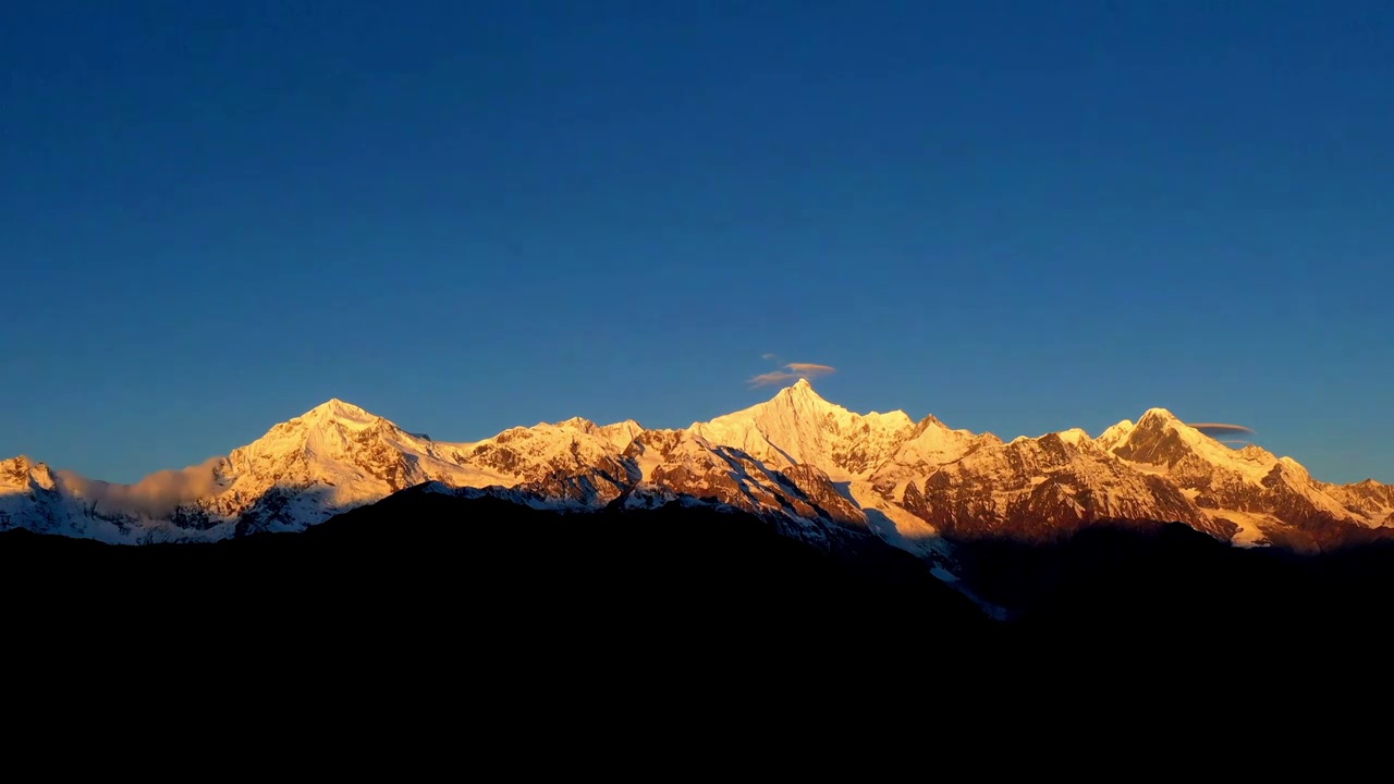 梅里雪山风光视频下载