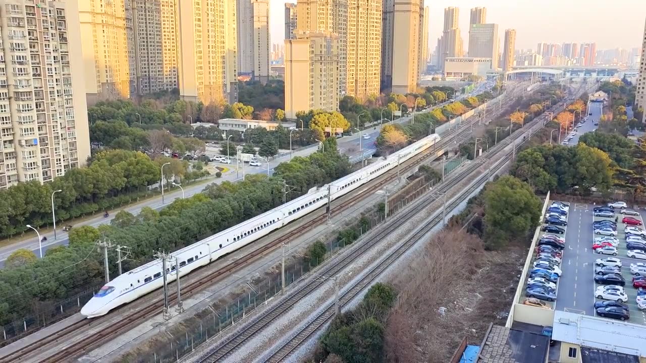 江苏省无锡市火车站京沪高铁运输画面视频素材