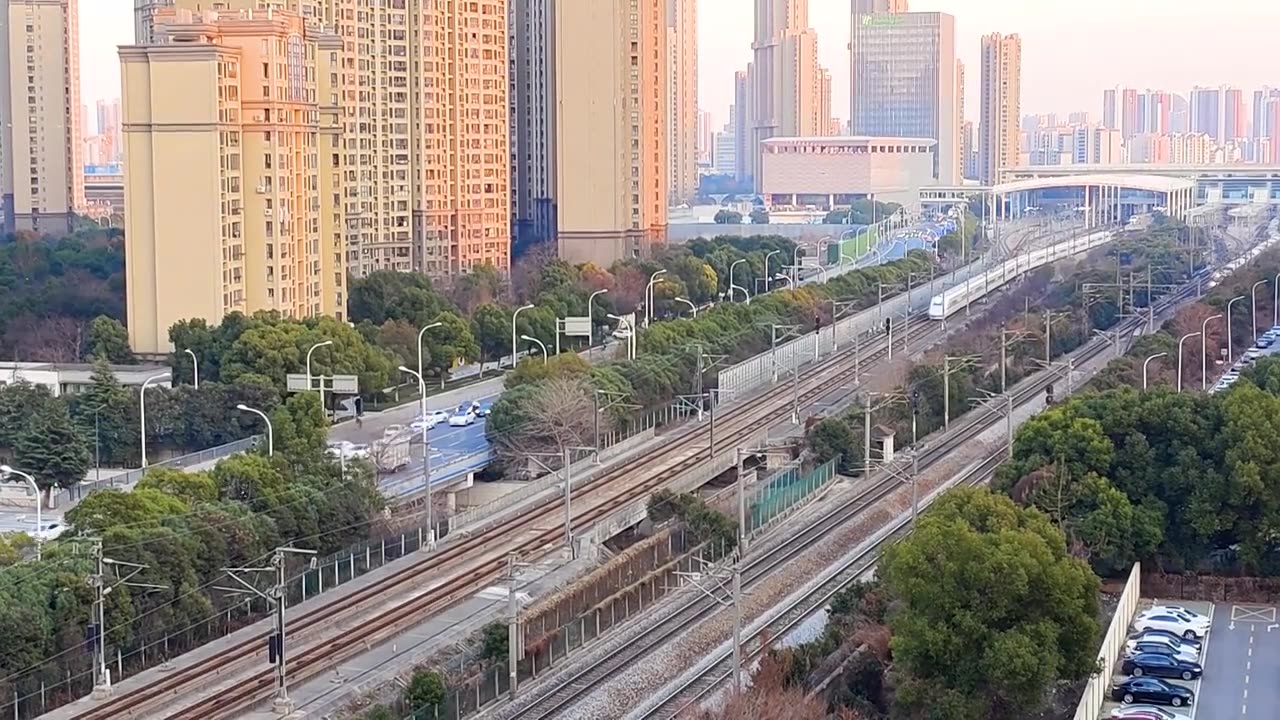 江苏省无锡市火车站京沪高铁运输画面视频素材